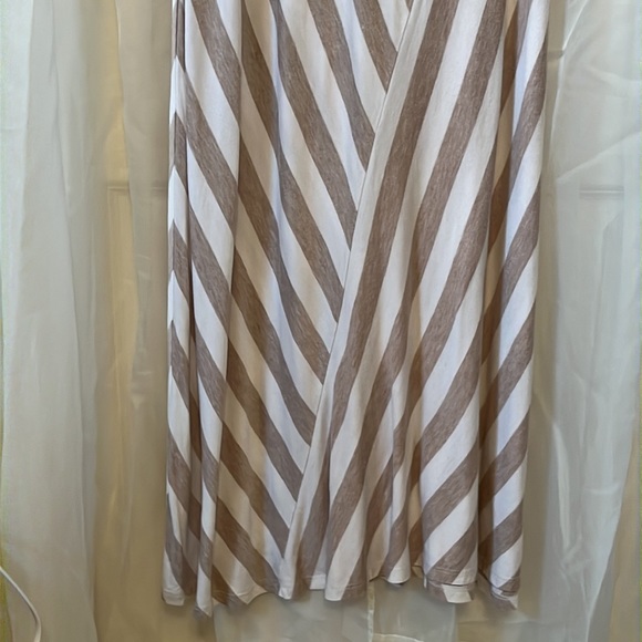 Calvin Klein beige and cream stripe patterned, summer maxi dress size 8 - Picture 2 of 5